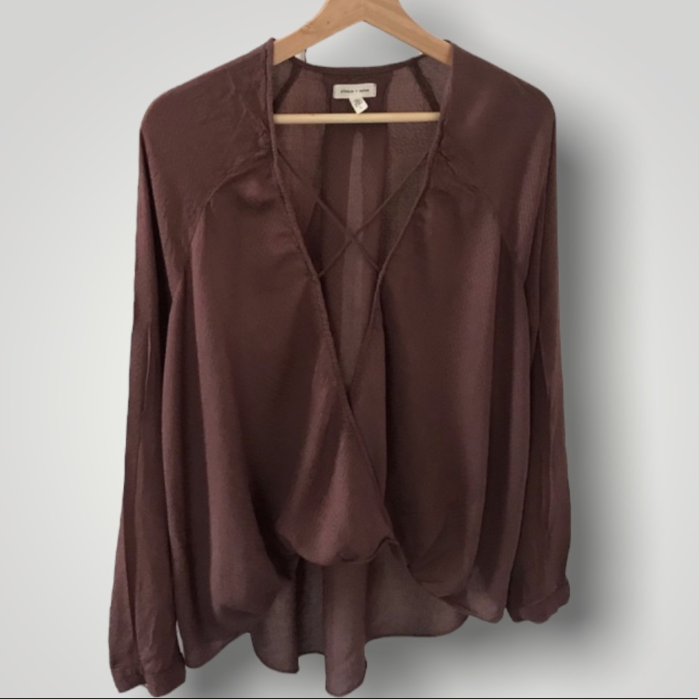 Urban Outfitters • Mauve Patterned Fabric Criss Cross Blouse